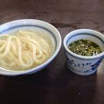 釜あげうどん 長田 in 香の香 - 釜あげうどんとつけ汁です。（2015.09 byジプシーくん）