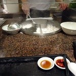 Li Xin Teochew Fish Ball Noodles - フィッシュボールをゆでています