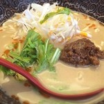 まきの - やっと！初！担々麺 900円
うまいけど醤油のがうまいな。好みかなぁ？