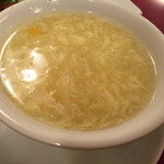 横浜中華街 中國上海料理 四五六菜館 - コーンスープをサービスで漬けてくれました