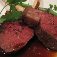 ヘイゼル・グラウスマナー - 骨際の肉がまた美味しいんです。