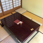 元祖 本吉屋 本店 - 個室です