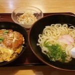 うどん華 - カツ丼&かけうどんセット(860円)