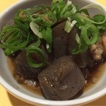 酒肴 あうん - すじこんにゃく500円