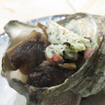 鮨 心白 - 【再訪4】サザエのつぼ焼き バラ干し酒盗バター添え