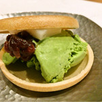 炭火割烹 白坂 - 抹茶の最中