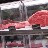 熟成和牛ステーキグリルド エイジング・ビーフ 横浜店 - お肉のショーケース