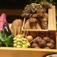 天てんぷら うち津 - 季節の食材たち。松茸が！！