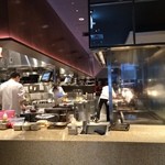 THE SAKURA DINING　TOKYO - 2015.9　厨房が見えます