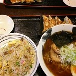 街道拉麺 めん道 - 王道セット w