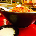 ８番らーめん - トマトラーメン横からの眺め‼︎