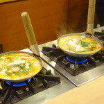 万ん卯 本店 - 2015.9　最後に残りの玉子を入れて～弱火に～