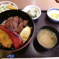 今半万窯 新宿店 - ステーキ丼