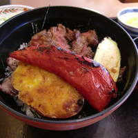 今半万窯 新宿店 - ステーキ丼