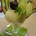 アオイ農園　ぶどうの木 - メロンパフェ♪