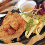 ワンルームカフェ - 若鶏のパリッとグリルランチ