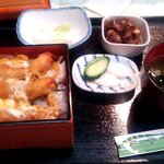 秀友 - C定食（海老とじ重）（2015.8）