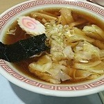 しょうらく - ワンタン麺600円