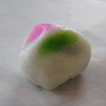 ㈲佐藤菓子店 - 手で形を整えた跡が温かみがあっていいね！