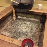 ペンション ひみつ基地 - 囲炉裏で竹筒日本酒とお汁粉