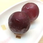 鮨十 - ¥15,000コースのデザートは、みずみずしい、甘いピオーネ！