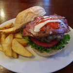 パントリー コヨーテ - ハンバーガー＋ダブルベーコントッピング