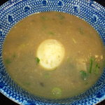 つけ麺無心 - 豚骨スープ半熟味玉トッピング（H22.6）