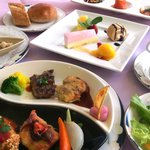 トックブランシュ - 料理写真:レディースフレンチ会席ランチのみ)　リピートが多いコース。男性もお腹いっぱいに。
