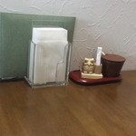 杜のそば家 山本 - テーブル上