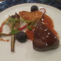 レストランアマデウス - メインは牛ヒレ肉とフォアグラ