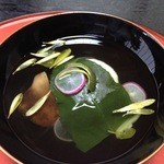 つる幸 - 吸物：湯葉しん薯