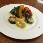 前菜【ニョッキとズッキーニのチーズ乗せ】正式名称か微妙ですが、美味しさは◎