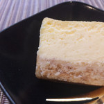 ビストロ よし川 - ランチのセットケーキ