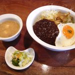 リビング座ガーデン - ランチ　ハンバーグ丼　900円