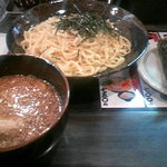 ばくだん屋  - つけそば（辛２）