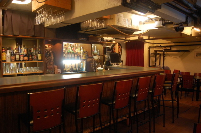 閉店】マグニチュード2000 （マグニチュードニセン） - 大阪難波