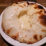 グルガオン - (2015/9/17)早くも本日の主役、チーズクルチャ登場～❤ 中央にはとろ～りトロけるチーズが～❤