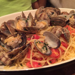 クレメンティア - アサリとトマトのスパゲッティ