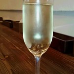 ZORA - 樽詰めスパークリングワイン