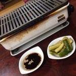 釜山 - 甘め控えめなタレと胡瓜の漬物