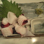 元祖立ち飲み屋 - 20150916 紋甲イカのゲソ刺250円　たまには違うものと思って頼んだけど，やっぱりハズレ・・・