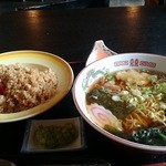たぬき食堂 - ラーメンやきめしセット