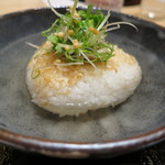 個室会席 北大路 虎ノ門茶寮 - 焼おにぎり茶漬け　山葵・三つ葉・あられ・梅干し