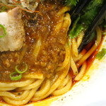らぁ麺やまぐち 辣式 - パクチー麻婆まぜそば/麻婆餡と麺と辣油