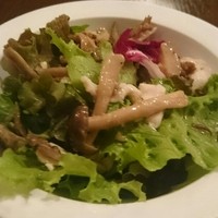 TOOTH TOOTH TOKYO - キノコと鶏ササミの入ったサラダ