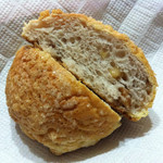 ブリエ - くるみメロンぱん ¥150