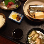 魚彦 - サンマの煮魚定食