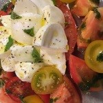 Kaderu Viare - 水牛のモッツァレラチーズとトマト                  Insalata Caprese