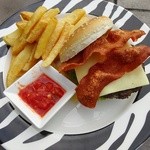 Bongo Burgers - Beef Bacon&Cheese Burger/SGD18.9