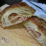 前田パン - 炒めネギとベーコンのクロワッサン　２３８円